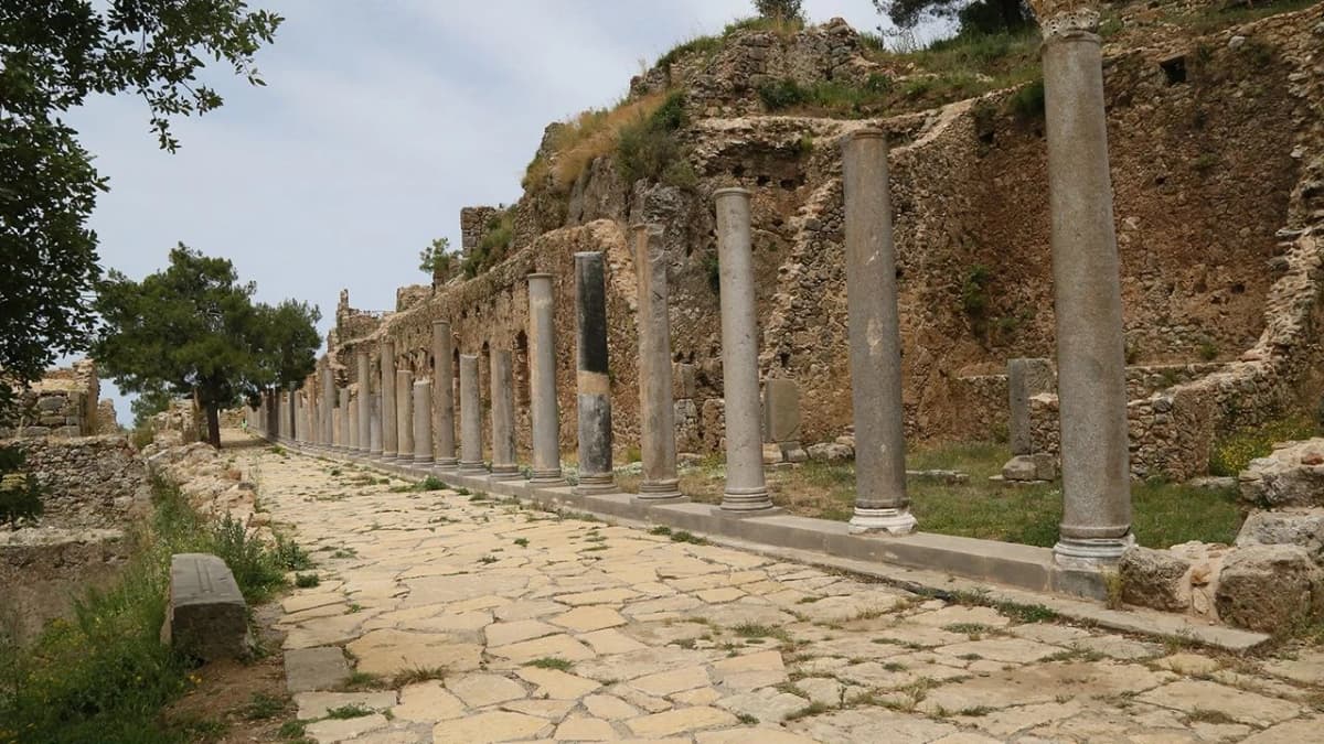 Античный город Сиедра
